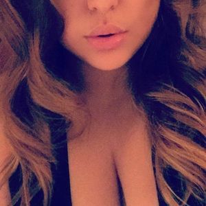 Meet your Posher, Monique